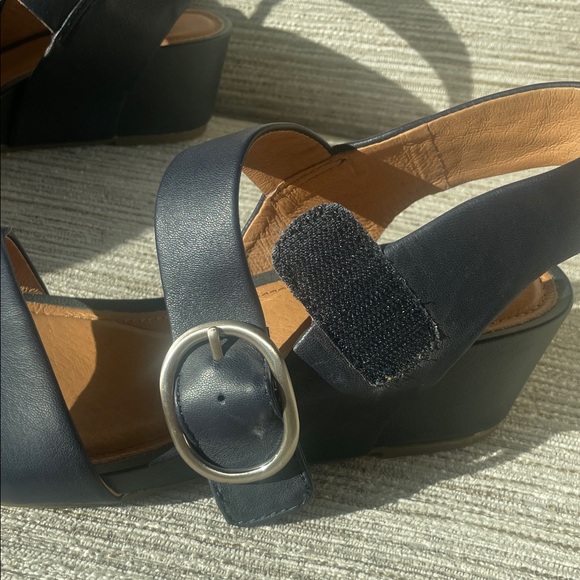 Sofft vaya navy leather wedge sandals - Picture 7 of 7